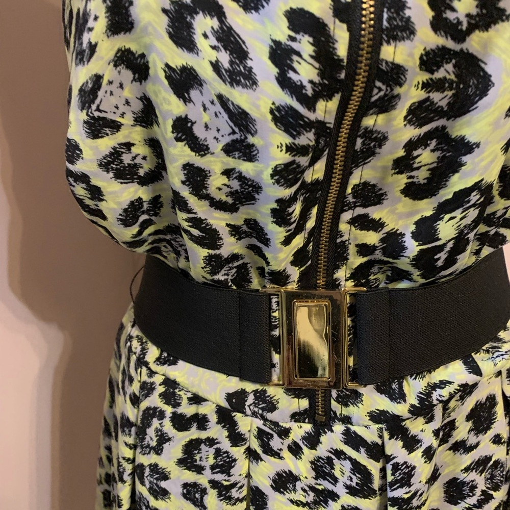 Línea Domani size 8 Midi Dress with Belt flirty fun spring feminine - Picture 3 of 9